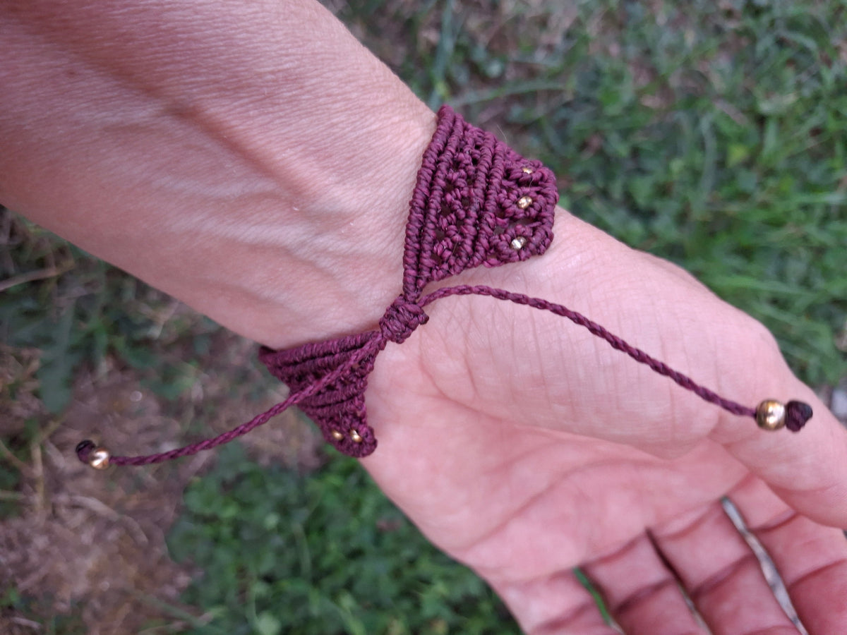 manchette tissé à la main en micro macramé