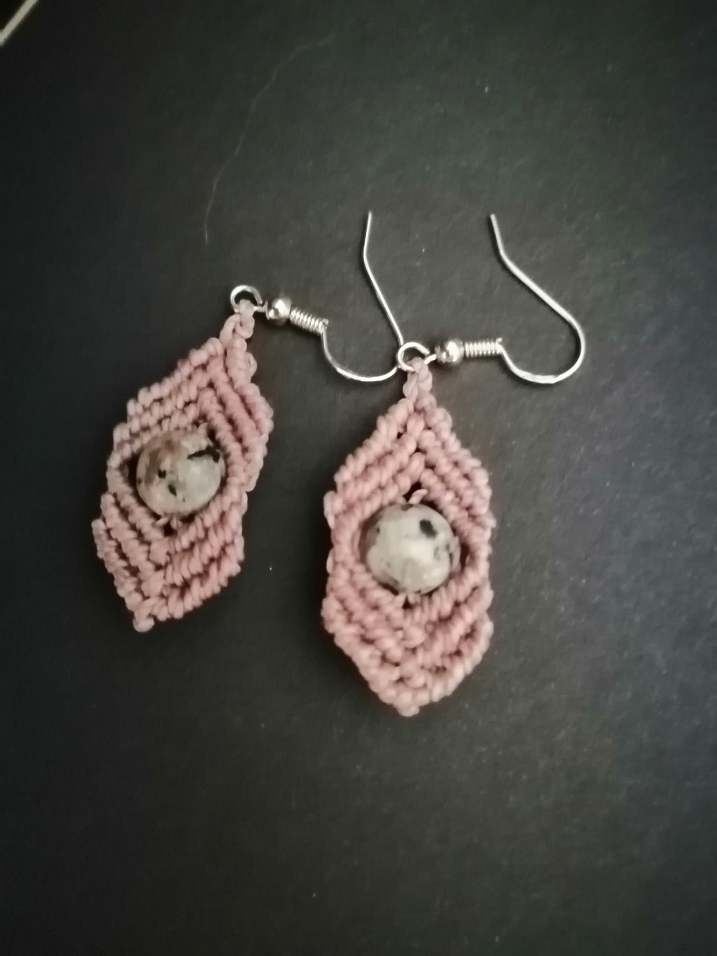 Boucle d'oreille taupe et yooperlite