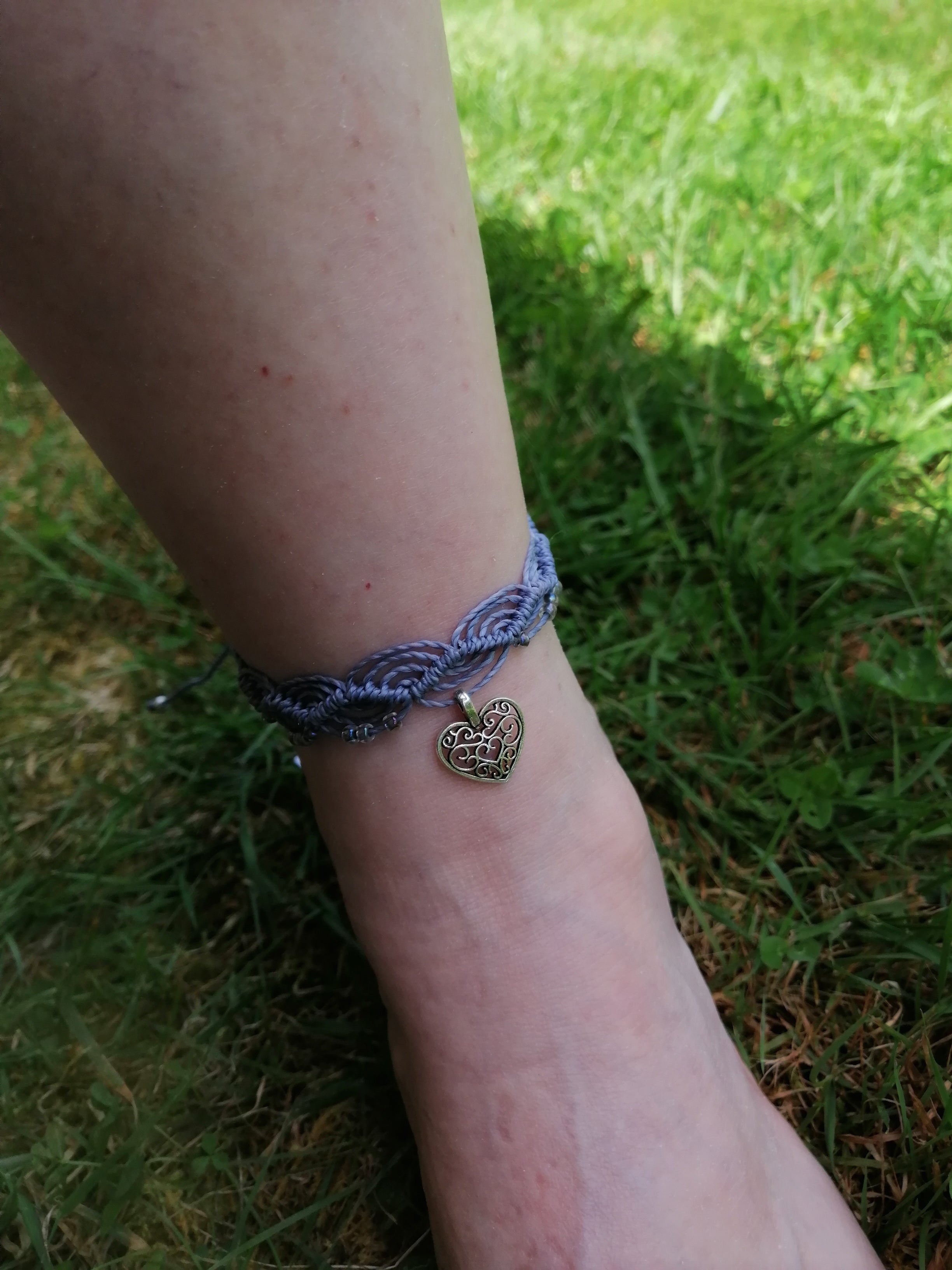 chevillère tissé à la main en micro macramé