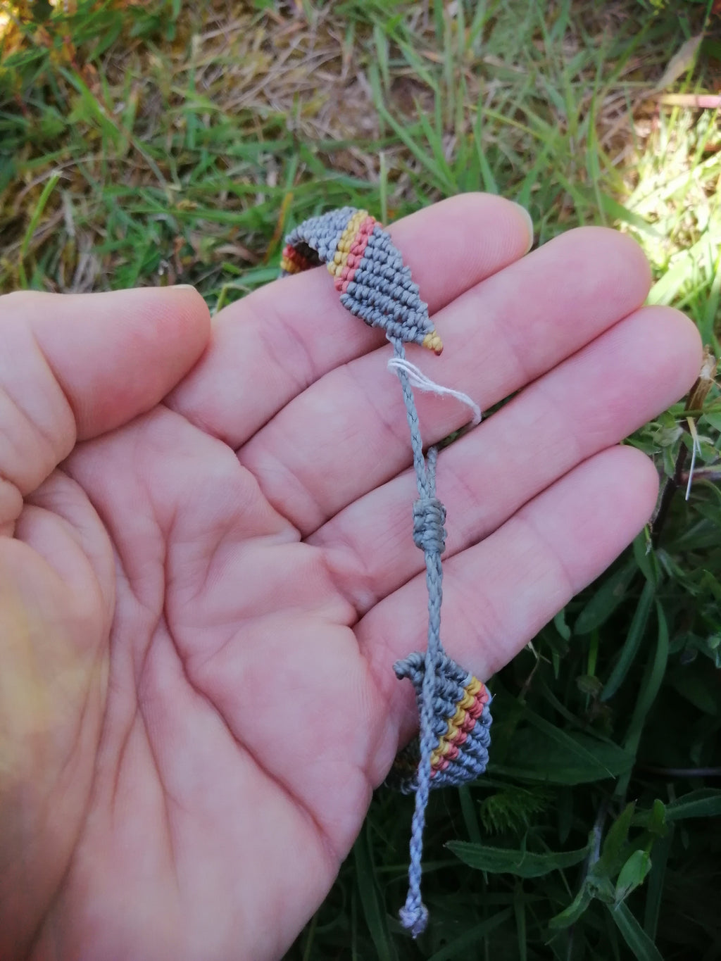 bracelet homme entièrement tissé à la main en micro macramé