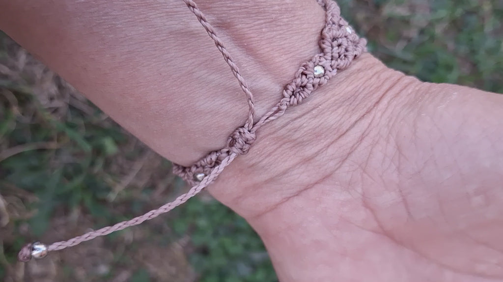 manchette tissé à la main en micro macramé