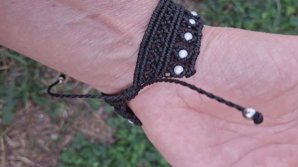 manchette tissé à la main en micro macramé